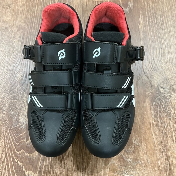 Peloton Cycling Shoes EU size 40 Women’s size 9; Mens size 7 - Box Included - Picture 2 of 9
